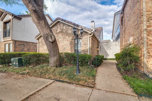 17018 Planters Row, Addison, TX, 75001-5036 | Card Image