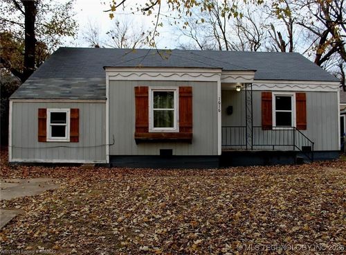 1616 Houston St, Muskogee, OK, 74403-3527 | Card Image