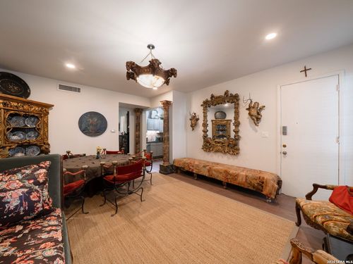 apt-19a-7707 Broadway, San Antonio, TX, 78209-3247 | Card Image