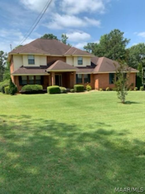 606 Lakeview Dr, Tuskegee, AL, 36083-1967 | Card Image