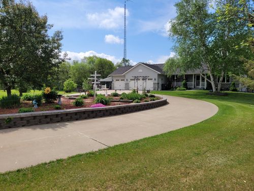 6550 Ranch View Ln Se, Eyota, MN, 55934-3614 | Card Image