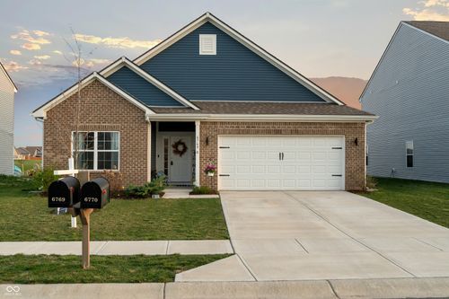 6769 Honeysuckle Way, Pendleton, IN, 46064-6451 | Card Image