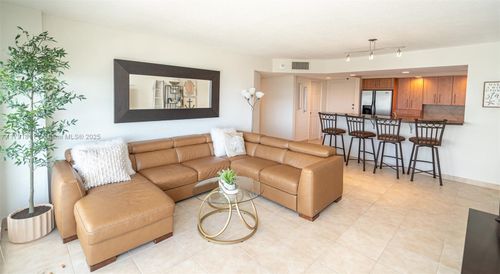 apt-706-111 N Pompano Beach Blvd, Pompano Beach, FL, 33062-5742 | Card Image
