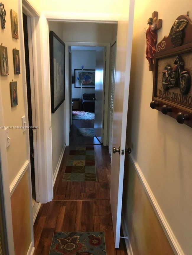 248 - 248 Majorca Ave, Townhouse with 2 bedrooms, 3 bathrooms and null parking in Coral Gables FL | Image 15