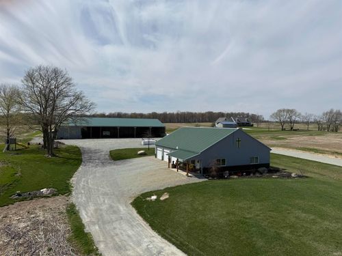 4175 N County Road 925 E, Logansport, IN, 46947-7610 | Card Image