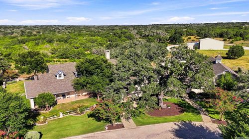 160 Live Oak Ln, Kerrville, TX, 78028-2011 | Card Image