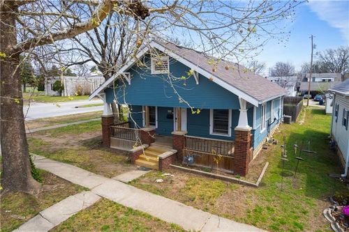 1228 N 6th St, Independence, KS, 67301-2520 | Card Image