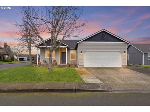 109 Robin Ct, Creswell, OR, 97426-9713 | Card Image