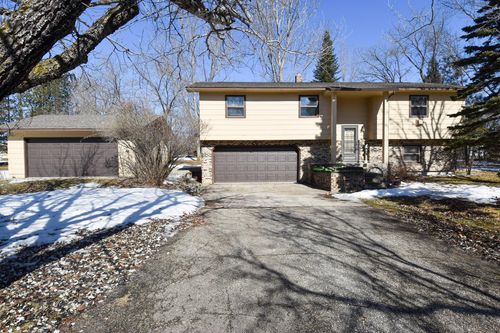 105 Valley View Rd, Karlstad, MN, 56732-4200 | Card Image