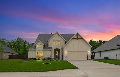 228 Belmont Dr, Willow Park, TX, 76087-7061 | Card Image