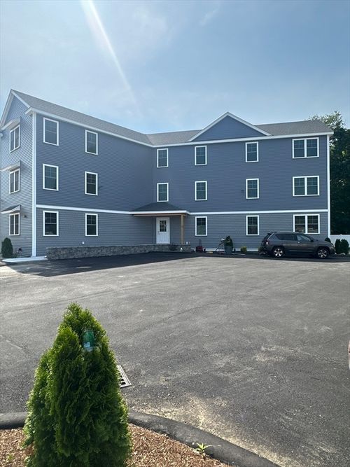 77-73 Union St, Holbrook, MA, 02343-1440 | Card Image