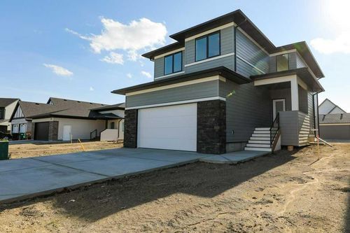 664 Devonia Rd W, Lethbridge, AB, T1J5W3 | Card Image