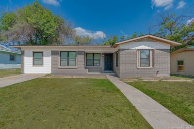 507 Adrian Dr, House other with 3 bedrooms, 2 bathrooms and null parking in San Antonio TX | Image 2