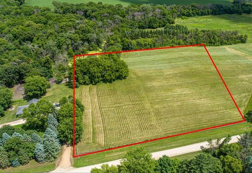 -XXXX Aberdeen Trail, Northfield, MN, 55057 | Card Image