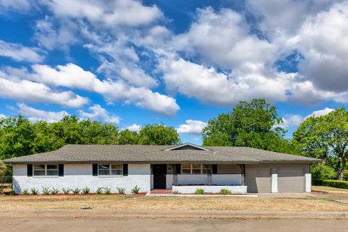 4516 Rolling Hills Dr, Fort Worth, TX, 76119-4558 | Card Image