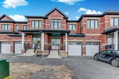 36 Littlewood Dr, Home with 3 bedrooms, 3 bathrooms and 2 parking in Whitby ON | Image 2