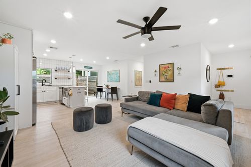 1-1406 Camelot Cir, Austin, TX, 78745-1852 | Card Image