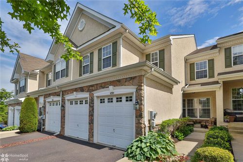 4084 Yorktown Rd, COOPERSBURG, PA, 18036-8810 | Card Image