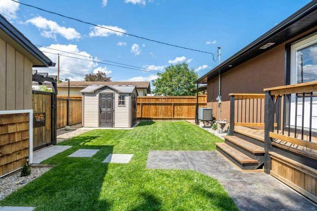 2439 41 Street Se, Home with 4 bedrooms, 2 bathrooms and 5 parking in Calgary AB | Image 4
