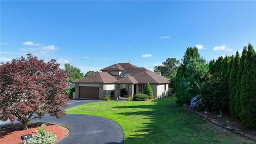 9 Katelan Ct, Cranston, RI, 02921-1519 | Card Image