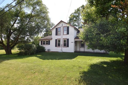 5245 S Martin Rd, New Berlin, WI, 53146-4427 | Card Image