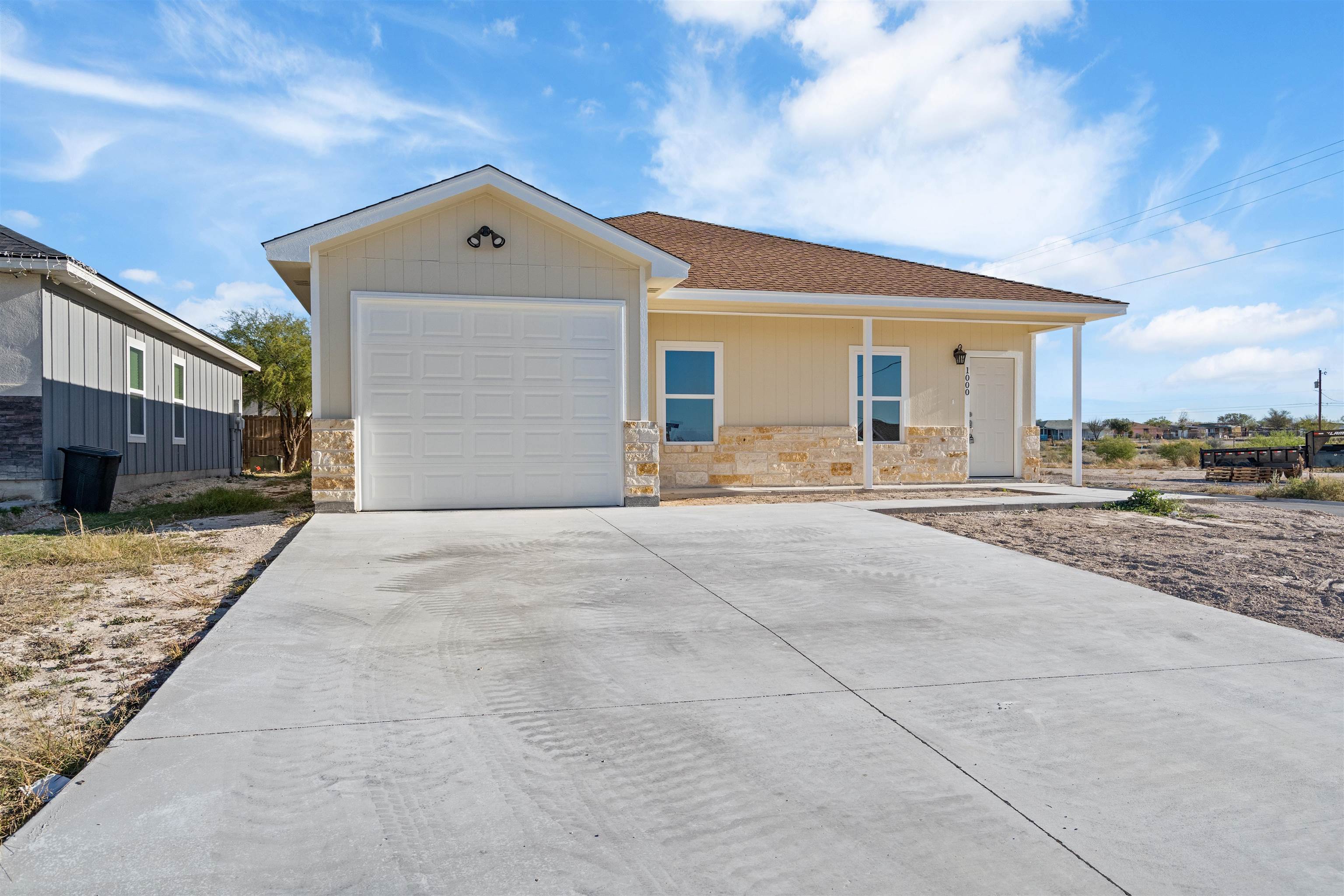 Residential in Del Rio 4