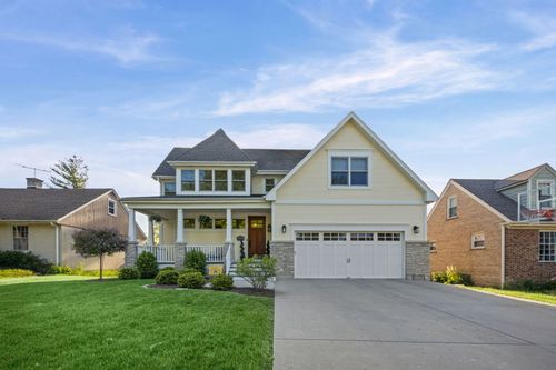 212 Bothwell St, Palatine, IL, 60067-6122 | Card Image