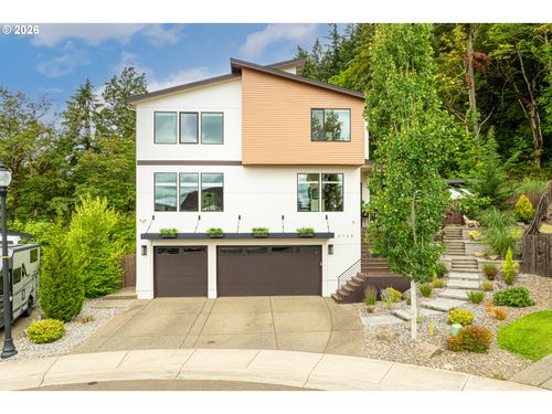 9728 N Alder St, Camas, WA, 98607-6738 | Card Image