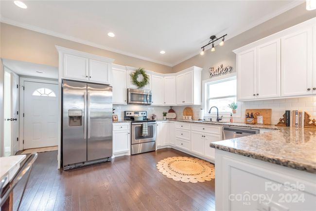 39 3 Rd St, House other with 2 bedrooms, 2 bathrooms and null parking in Cramerton NC | Image 15