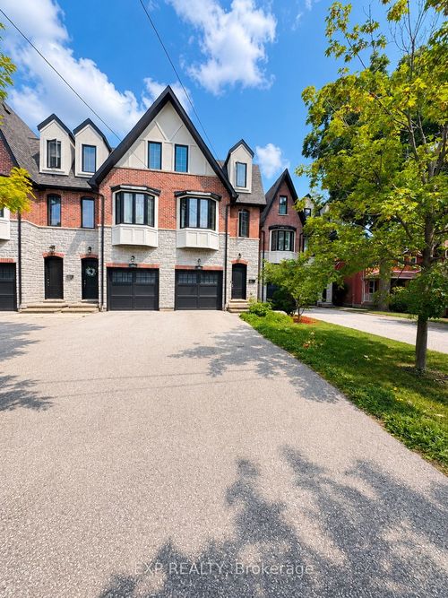 99 Hunt Ave, Richmond Hill, ON, L4C4H1 | Card Image