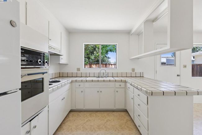 916 El Caminito, House other with 3 bedrooms, 2 bathrooms and 4 parking in Livermore CA | Image 11