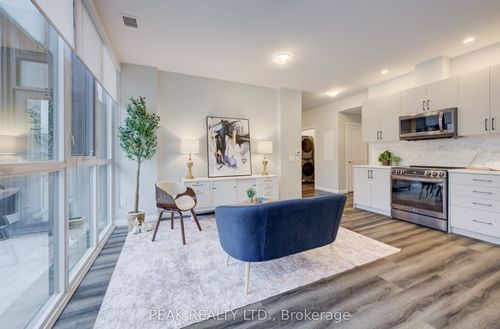 201-60 Charles St W, Kitchener, ON, N2G0C9 | Card Image