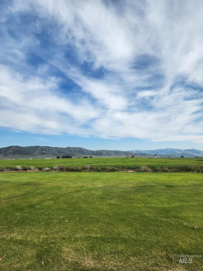 1005 E 00 S, House other with 3 bedrooms, 2 bathrooms and null parking in Declo ID | Image 11