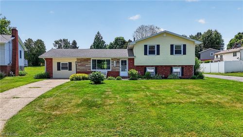 1818 Kenwood Dr, Orrville, OH, 44667-2346 | Card Image