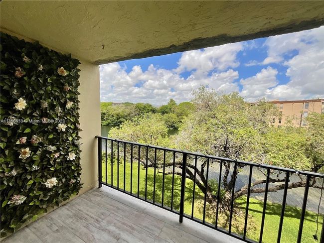 APT-307 - 8897 Fontainebleau Blvd, Condo with 2 bedrooms, 2 bathrooms and null parking in Miami FL | Image 9