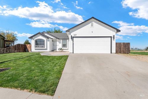 627 Colton St, New Plymouth, ID, 83655-5571 | Card Image