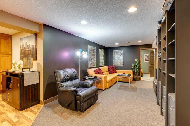 70 Mayfair Rd Sw, House detached with 3 bedrooms, 4 bathrooms and 3 parking in Calgary AB | Image 21