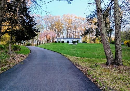 6 Old Pound Hill Rd, North Smithfield, RI, 02896-9589 | Card Image