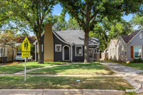 2006 Speedway Ave, Wichita Falls, TX, 76301-6019 | Card Image