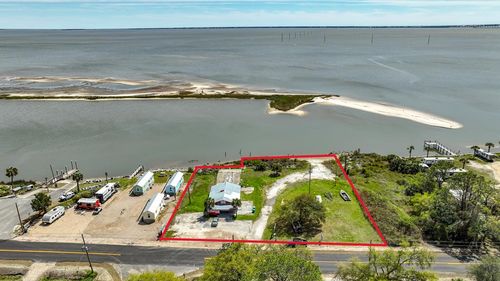 326 Patton Dr, Eastpoint, FL, 32328 | Card Image