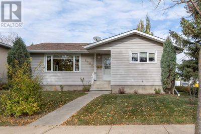 6108 42 Ave, House other with 2 bedrooms, 1 bathrooms and 2 parking in Camrose AB | Image 1