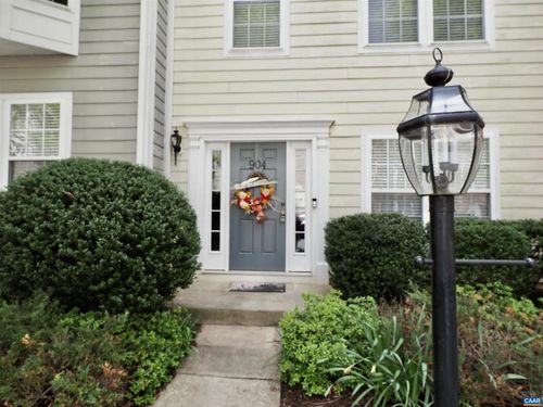 904 Bing Ln, CHARLOTTESVILLE, VA, 22903-4048 | Card Image