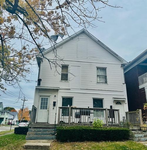 3-2101 Liberty St, Erie, PA, 16502-2538 | Card Image