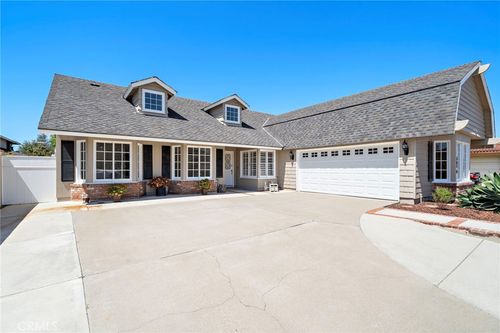 21191 Binghampton Cir, Huntington Beach, CA, 92646-7300 | Card Image