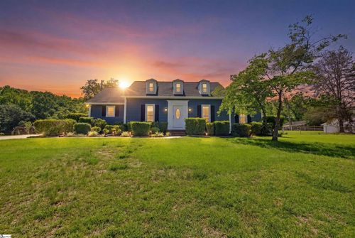 926 Fargo Street, Greenville, SC, 29662 | Card Image