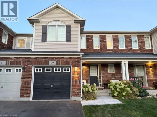 39 Abbott Cres, Cambridge, ON, N3C0C9 | Card Image