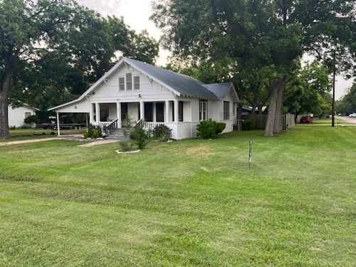 200 N Walton St, Granger, TX, 76530 | Card Image