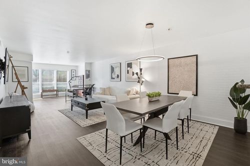 2-a2-3179 Summit Square Dr, OAKTON, VA, 22124-2868 | Card Image