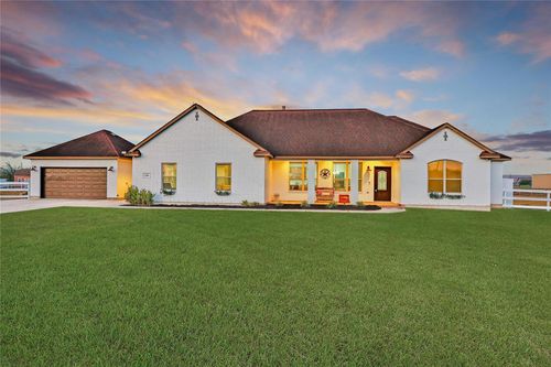 2398 Settlers Way Dr, Sealy, TX, 77474-2052 | Card Image