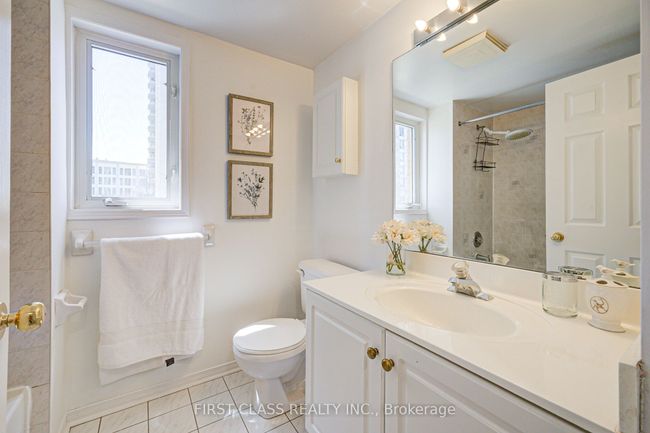202 - 28 Rosebank Dr, Condo with 3 bedrooms, 3 bathrooms and 2 parking in Scarborough ON | Image 21